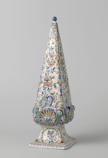 Obelisk of multicoloured painted faience