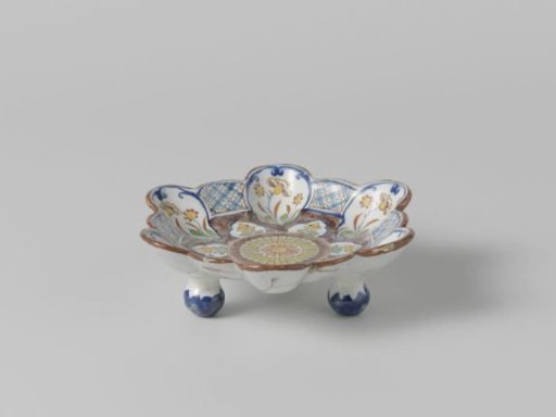 Bowl of polychrome painted faience