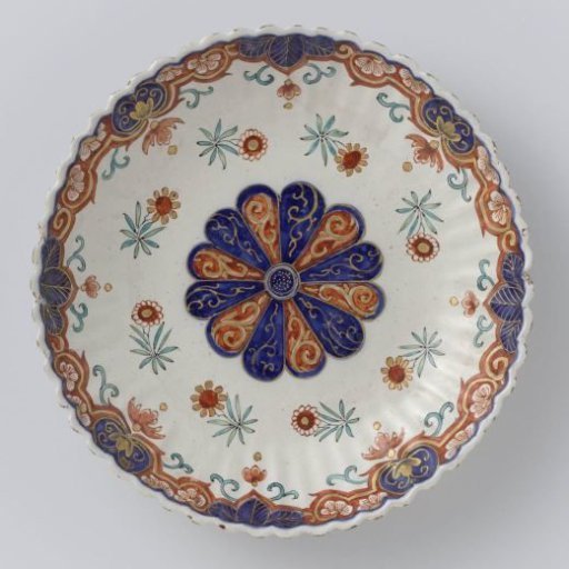 Bowl of polychrome painted faience
