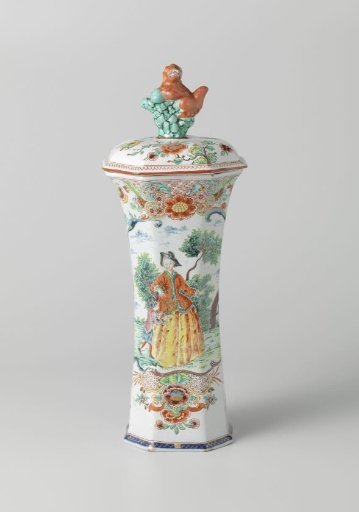 Lid of a sacrament vase