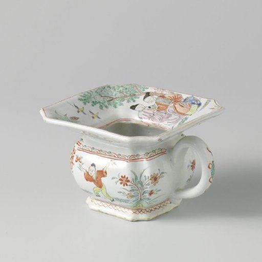 Whistle of polychrome faience