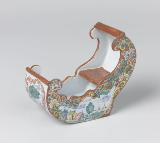 Multicolour-painted pipe sled
