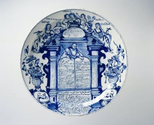 Plate, painted with Moses with the Ten Commandments and the Apostles' Creed