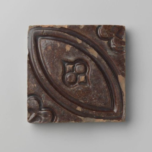 Tile with rosette