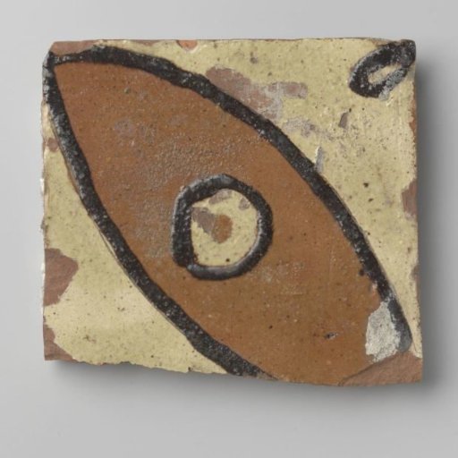 Tile with oval