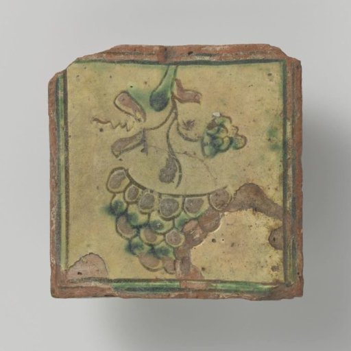 Tile with a bunch of grapes