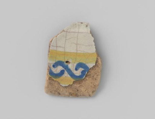 Sherd with an ornamental border