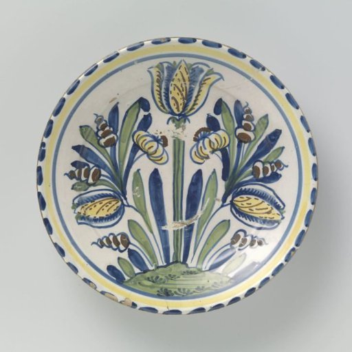 Dish painted with tulips (?) and leaves