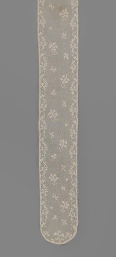 Bonnet lappet of Valenciennes lace