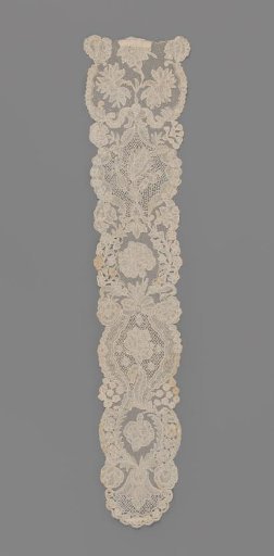 Mutton-sleeve (beard) of Brussels bobbin lace