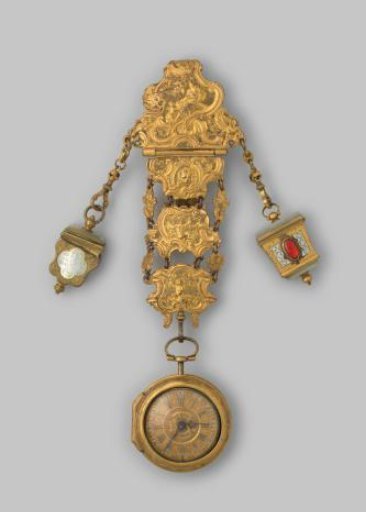 Gold clock with chased dial