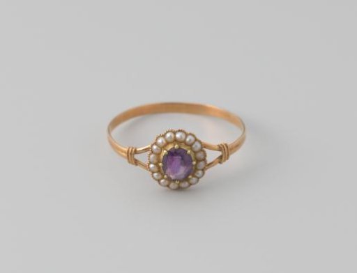 Gold ring