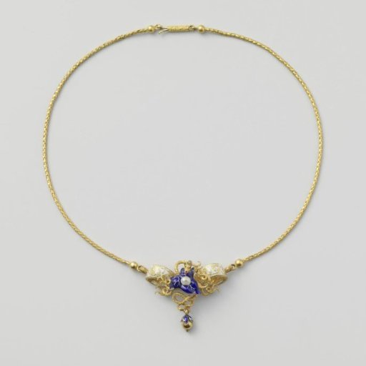 Necklace, part of a demi-parure