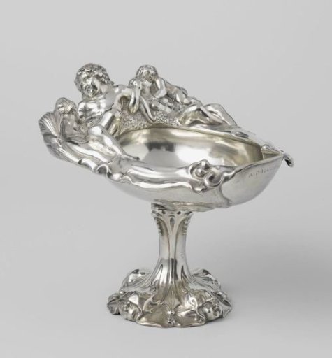 Tazza (drinking bowl on foot)