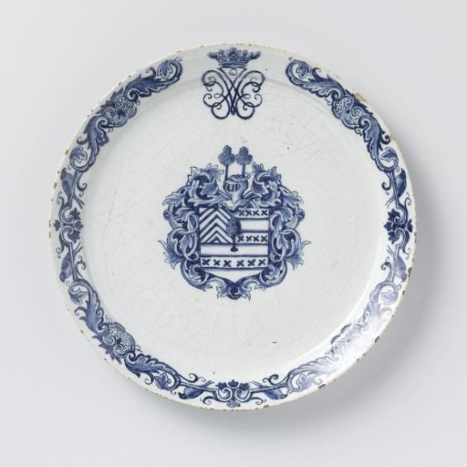 Plate, painted with an unknown coat of arms, possibly Van Egmond