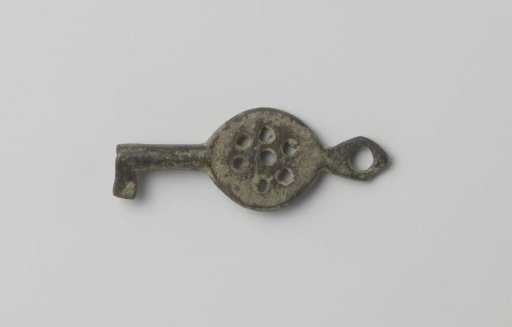 Key of bronze
