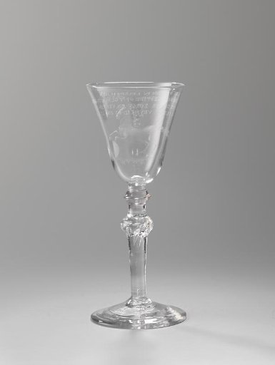 Wine glass with a galloping horse