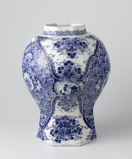 Faience pot