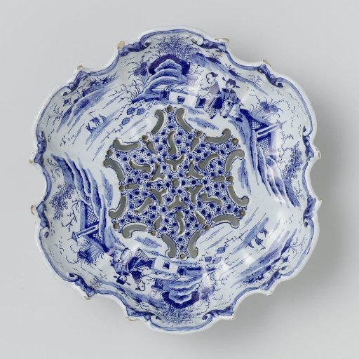 Fruit dish and drainer