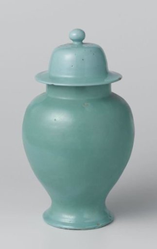 Lid of a vase of faience with blue-green ground