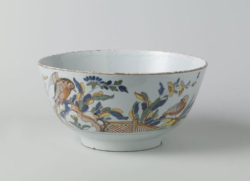 Bowl of multicolored painted faience