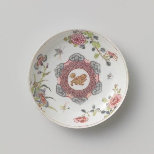 Saucer with shishi, insects and flowering plants