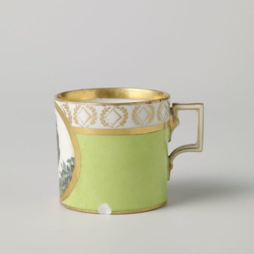 Cup with a rooster