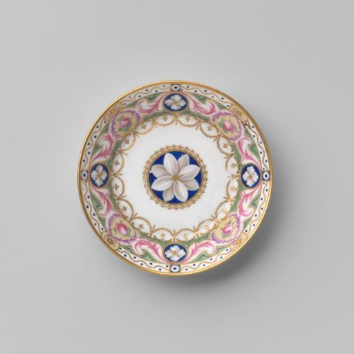 Saucer with flowers, foliate scrolls and garlands