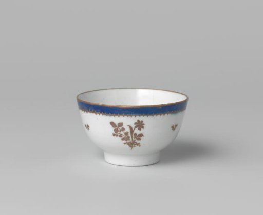 Cup with flower sprays