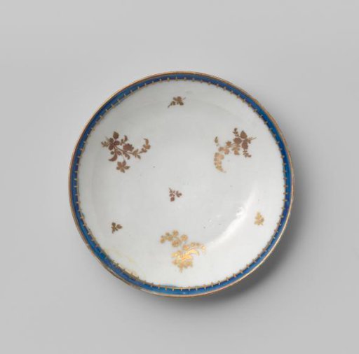 Saucer with flower sprays