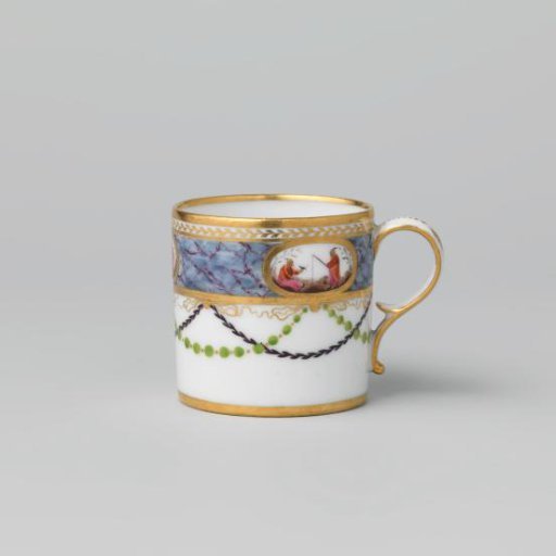 Cup with a marbled, matte purple border with Chinese scenes