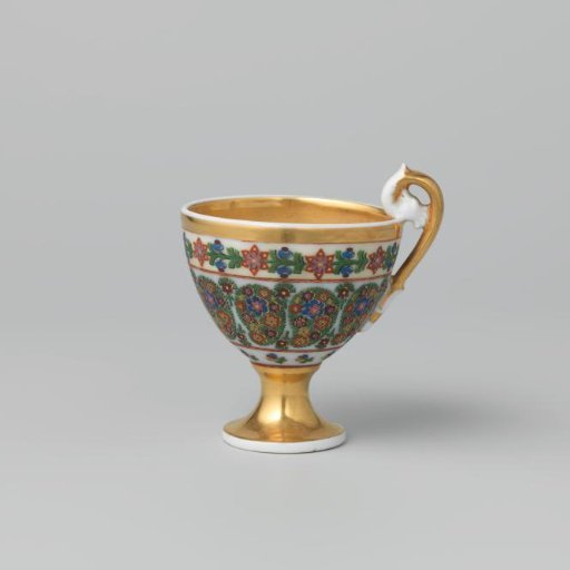 Cup with a flower pattern