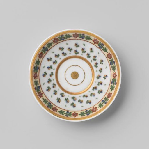 Saucer with flower sprays