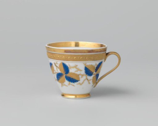 Cup with foliate sprays