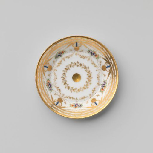 Saucer with ornamental borders