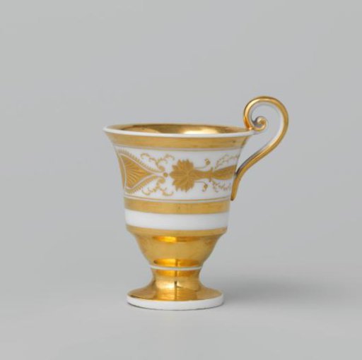 Cup with Gold Borders and Musical Instruments