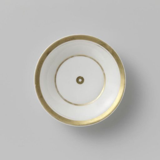 Saucer with gold borders