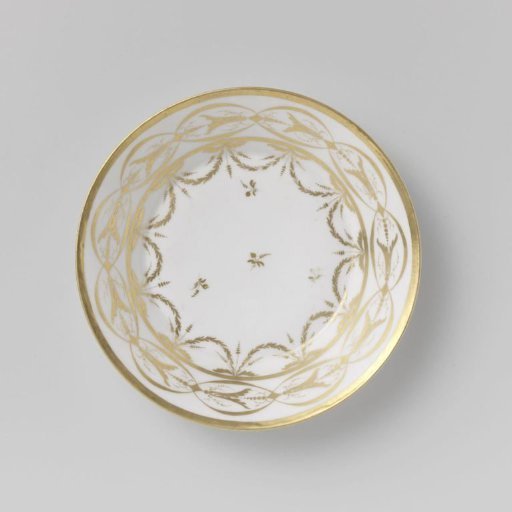 Saucer with foliate scrolls and garlands