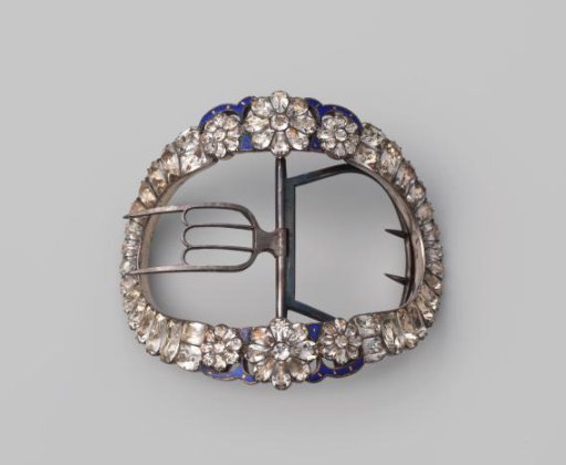 Oval shoe buckle decorated with cut rock crystal and set with blue enamel