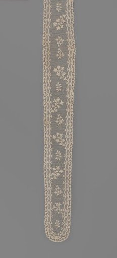 Two sewn-together chin flaps (barbes) of Argentan lace