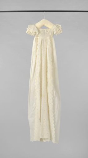 Baptismal dress with short sleeves