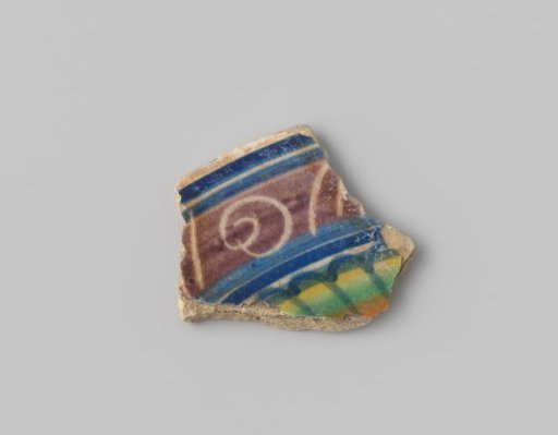 Majolica sherd with polychrome decoration