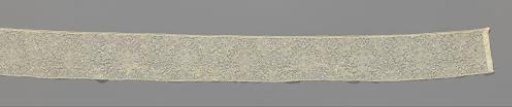 Strip of bobbin lace with V-shapes made of narrow decorative bands with rectangular forms
