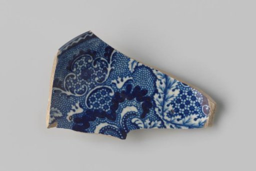 Fragment of white-firing earthenware, with a blue printed decoration on the inside