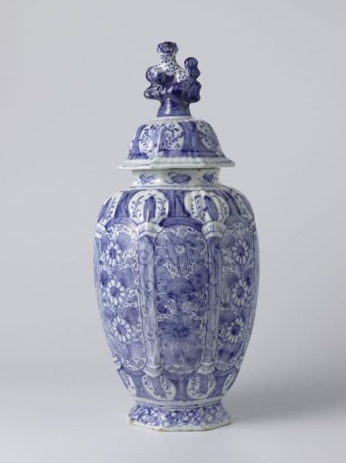 Pot of faience