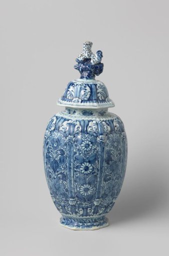Vase of faience