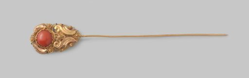 Gold standing pin