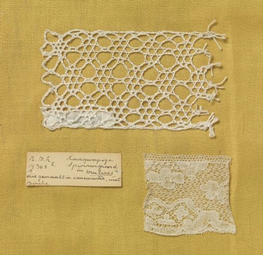 Steel bobbin lace with coarse thread as an example of armure ground (mesh ground)
