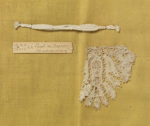 Bobbin lace sample with coarse thread as an example of leaf-shaped pattern design, accompanied by a fragment of lace in which this technique is applied