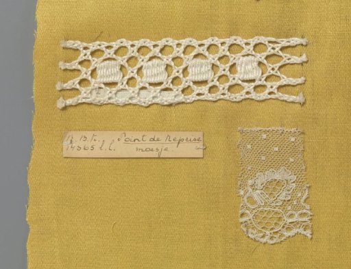 Bobbin lace sample with coarse thread as an example of mushroom motifs in pattern design, accompanied by a fragment of Valenciennes lace in which this technique is applied